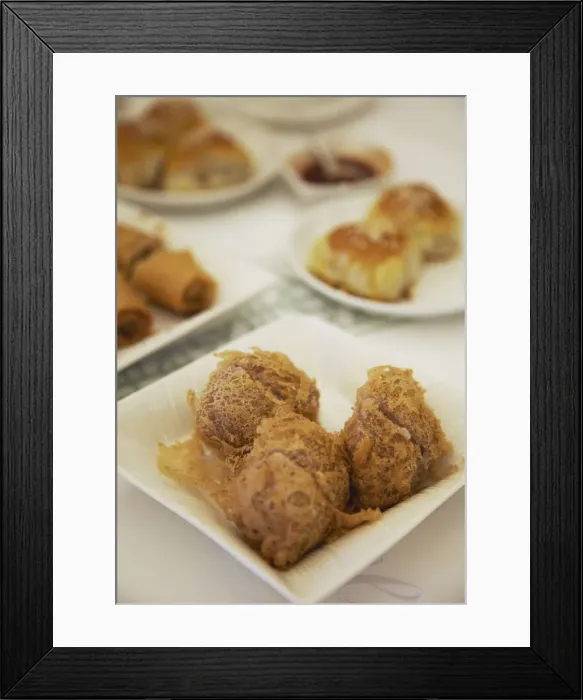 Framed Print : Deep fried yam (taro) at Maxims dim sum restaurant, City Hall, Central, Hong Kong Framed Print : Deep fried yam (taro) at Maxims dim sum restaurant, City Hall, Central, Hong Kong