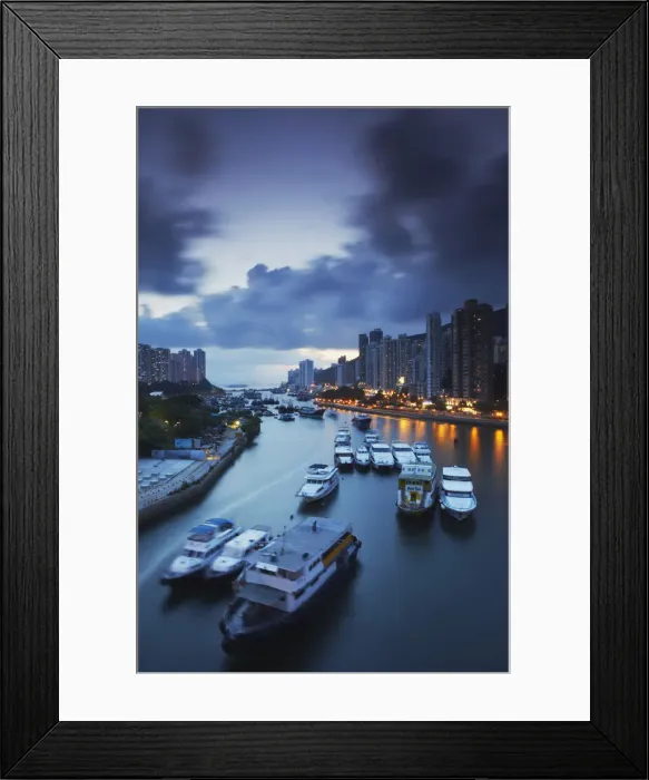 Framed Print : Boats in Aberdeen Harbour at dusk, Aberdeen, Hong Kong, China Framed Print : Boats in Aberdeen Harbour at dusk, Aberdeen, Hong Kong, China