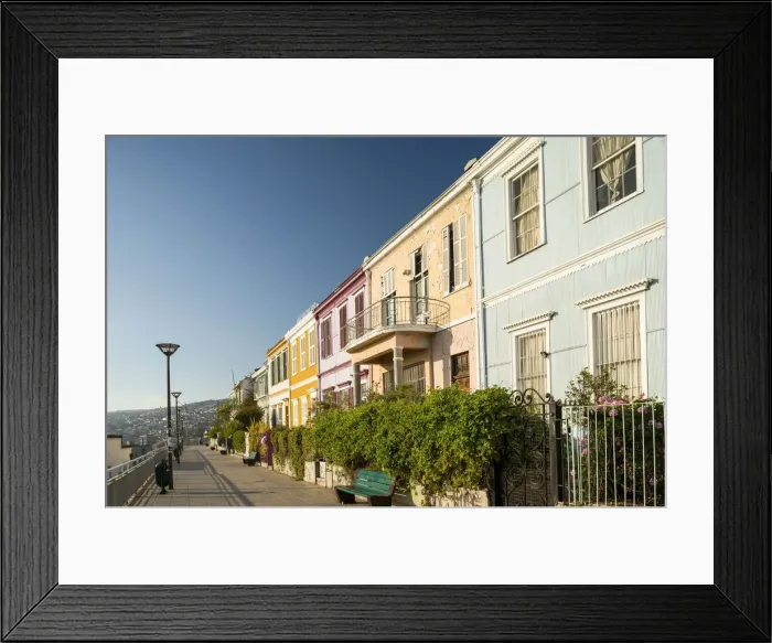 Framed Print : Paseo Atkinson, Cerro Concepcion, Valparaiso, Central Coast, Chile Framed Print : Paseo Atkinson, Cerro Concepcion, Valparaiso, Central Coast, Chile
