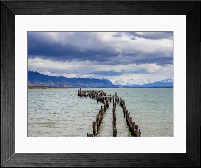 Framed Print : Gaffos Pier, Admiral Montt Gulf, Puerto Natales, Ultima Esperanza Province, Patagonia