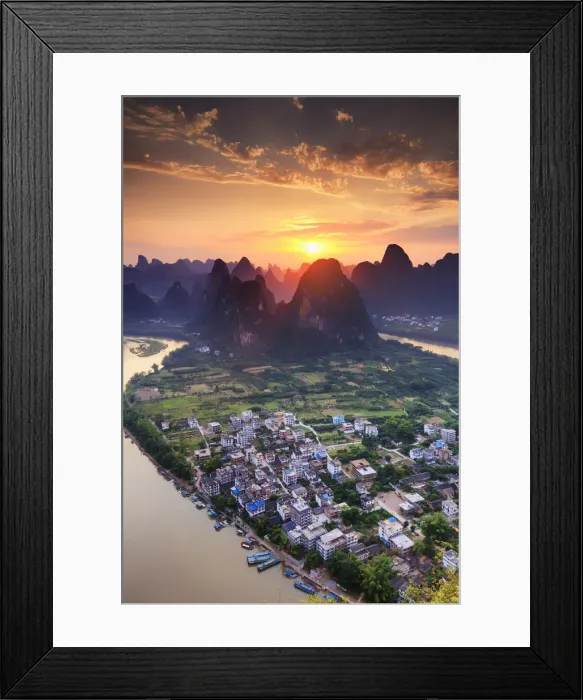 Framed Print : China, Guangxi province, Xingping village along River Li Framed Print : China, Guangxi province, Xingping village along River Li