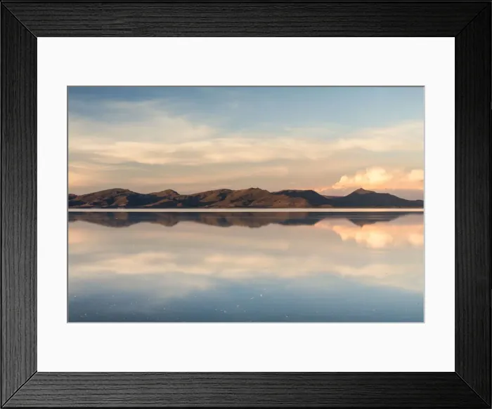 Framed Print : Sunset over the Salar de Uyuni, Southern Altiplano, Bolivia Framed Print : Sunset over the Salar de Uyuni, Southern Altiplano, Bolivia
