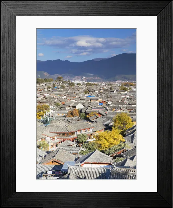 Framed Print : View of Lijiang (UNESCO World Heritage Site), Yunnan, China Framed Print : View of Lijiang (UNESCO World Heritage Site), Yunnan, China