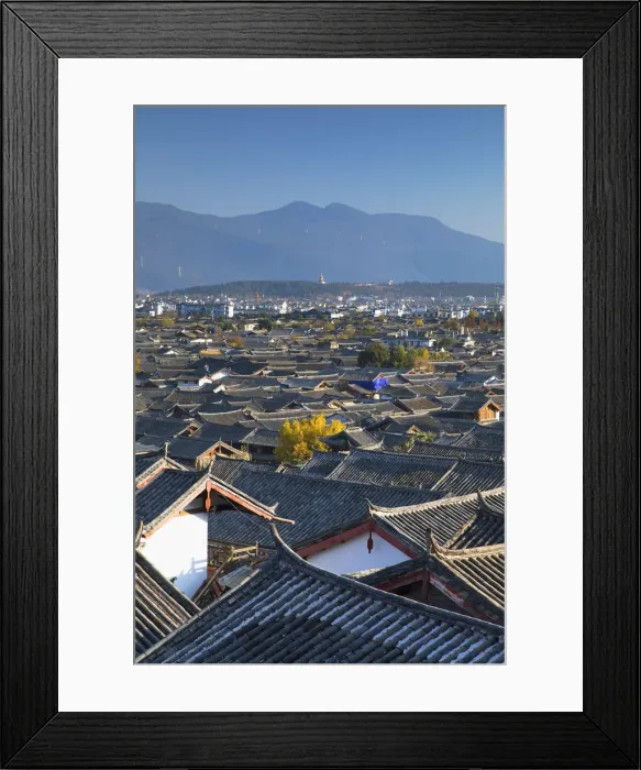 Framed Print : View of Lijiang (UNESCO World Heritage Site), Yunnan, China Framed Print : View of Lijiang (UNESCO World Heritage Site), Yunnan, China