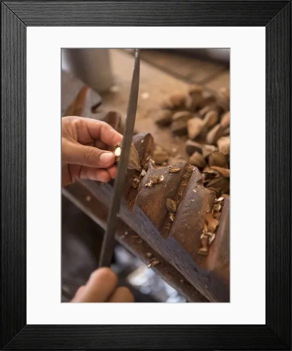 Framed Print : South America, Brazil, Para state, Belem, Ver-o-Peso market, local salesman opening Framed Print : South America, Brazil, Para state, Belem, Ver-o-Peso market, local salesman opening