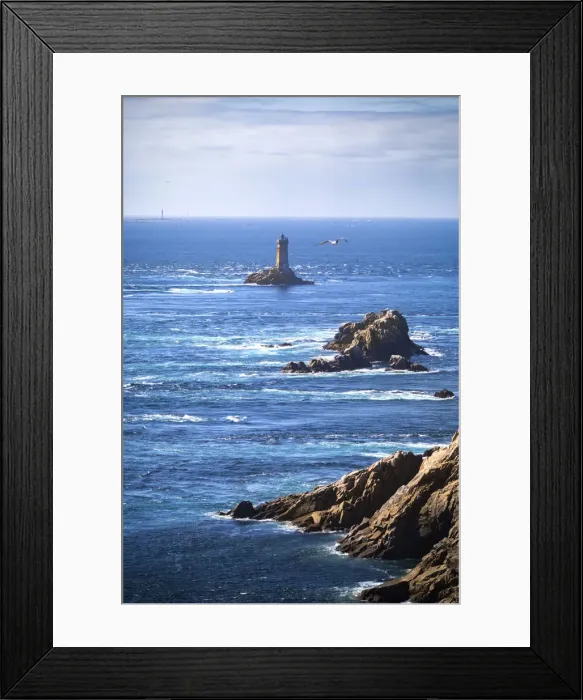 Framed Print : De la Vieille lighthouse, Pointe du Raz, Plogoff village, Douarnenez, Quimper district Framed Print : De la Vieille lighthouse, Pointe du Raz, Plogoff village, Douarnenez, Quimper district