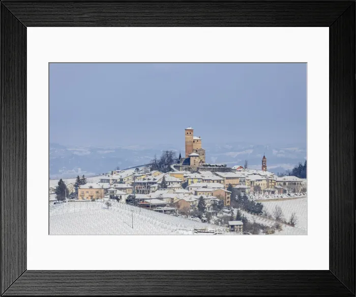 Framed Print : Langhe, Cuneo district, Piedmont, Italy. Langhe wine region winter snow, Serralunga Framed Print : Langhe, Cuneo district, Piedmont, Italy. Langhe wine region winter snow, Serralunga