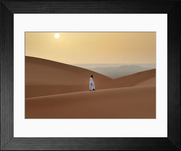 Framed Print : Sunrise on Erg Chebbi, Western Sahara, Morocco, North Africa Framed Print : Sunrise on Erg Chebbi, Western Sahara, Morocco, North Africa