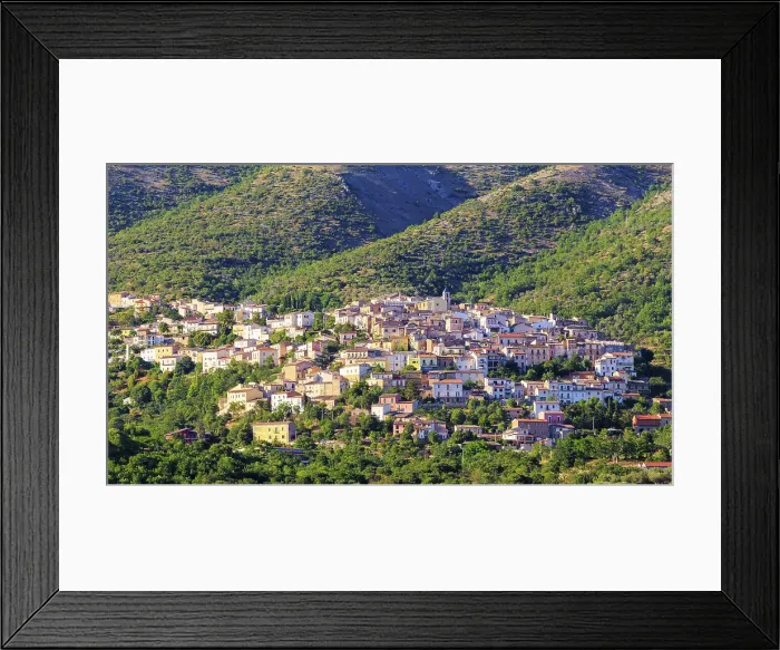 Framed Print : Old town of Ofena, Abruzzo, Italy Framed Print : Old town of Ofena, Abruzzo, Italy