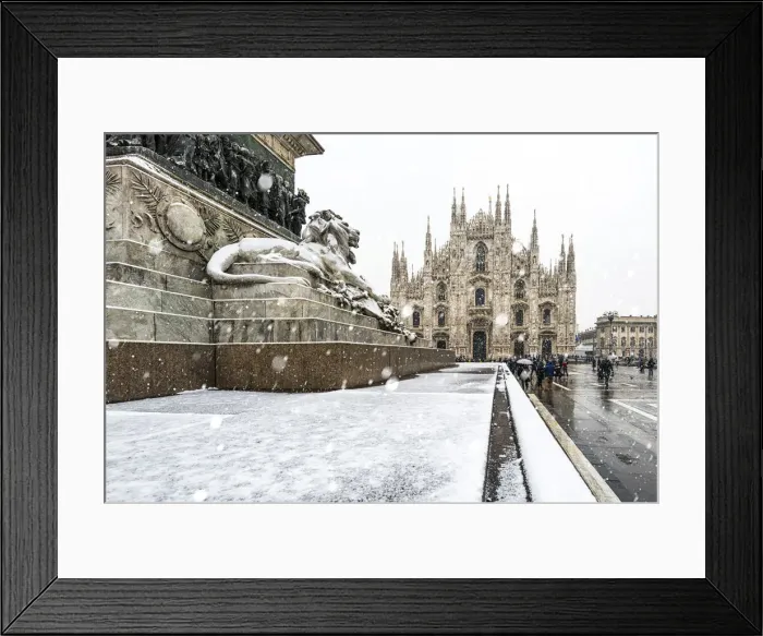Framed Print : Snowfall over Milan cathedral. Milan, Lombardy, Italy Framed Print : Snowfall over Milan cathedral. Milan, Lombardy, Italy