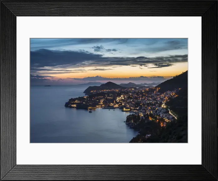 Framed Print : Dubrovnik city at dusk, Dalmatia region, Croatia, Europe Framed Print : Dubrovnik city at dusk, Dalmatia region, Croatia, Europe