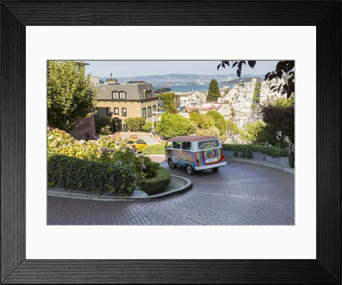 Framed Print : A colourful minibus descends Lombard Street. San Francisco, Marin County, California, USA Framed Print : A colourful minibus descends Lombard Street. San Francisco, Marin County, California, USA
