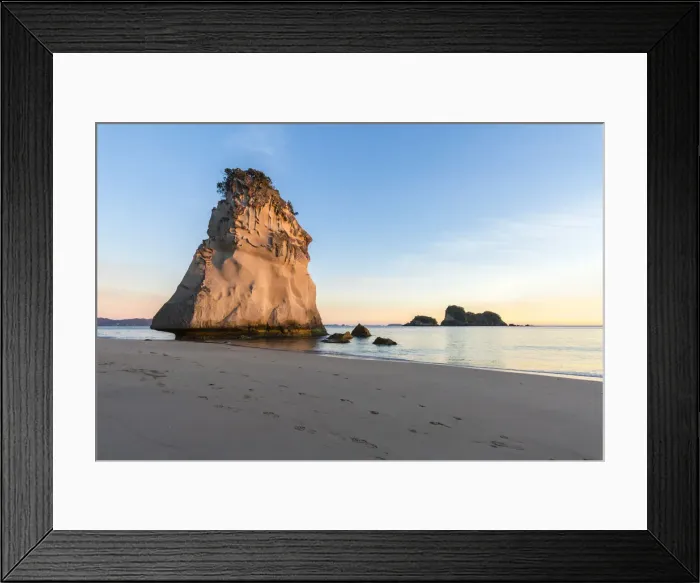 Framed Print : Te Hoho rock in the morning light at Cathedral Cove. Hahei, Waikato region, North Island Framed Print : Te Hoho rock in the morning light at Cathedral Cove. Hahei, Waikato region, North Island