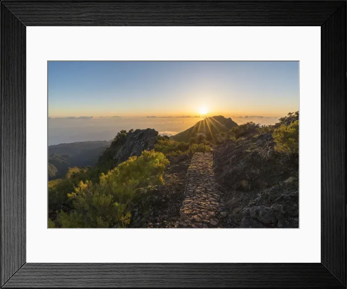 Framed Print : Sunrise over the clouds on the trail to Pico Ruivo Framed Print : Sunrise over the clouds on the trail to Pico Ruivo