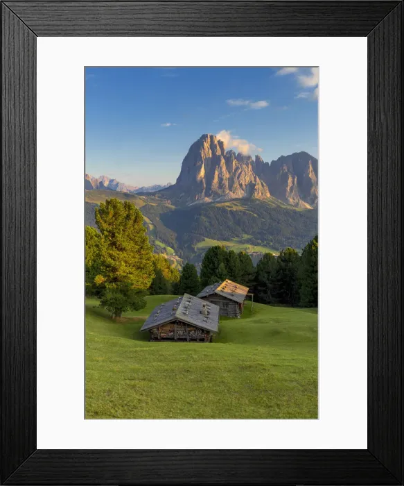 Framed Print : Last rays of sun on traditional hut with view on Sassolungo Group. Gardena Valley Framed Print : Last rays of sun on traditional hut with view on Sassolungo Group. Gardena Valley