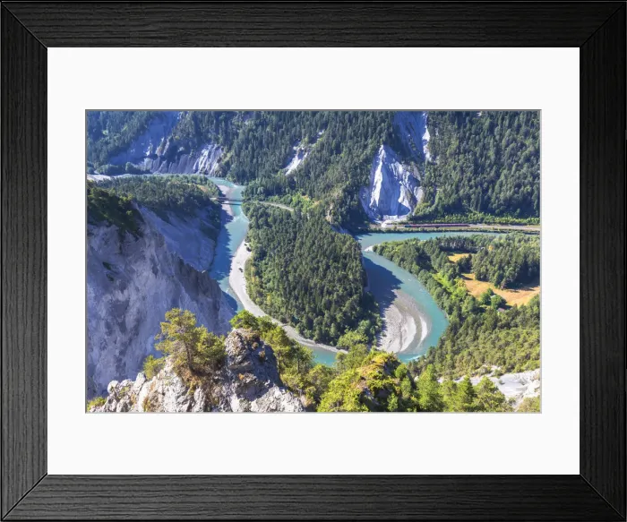 Framed Print : Red train travel in the Rhine Gorge(Ruinaulta), Flims, District of Imboden, Canton Framed Print : Red train travel in the Rhine Gorge(Ruinaulta), Flims, District of Imboden, Canton