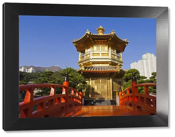 China, Hong Kong, Diamon Hill, Nan Lian Gardens. The Pavillion of Absolute Perfection
