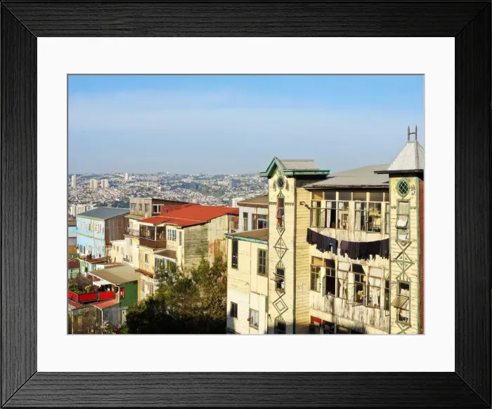 Framed Print : Chile, Cityscape of Valparaiso Framed Print : Chile, Cityscape of Valparaiso