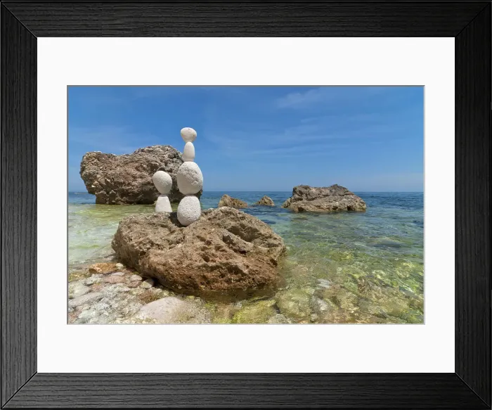 Framed Print : Conero, Marche, Italy. On the beach of Sassi Neri (black Stones) Framed Print : Conero, Marche, Italy. On the beach of Sassi Neri (black Stones)