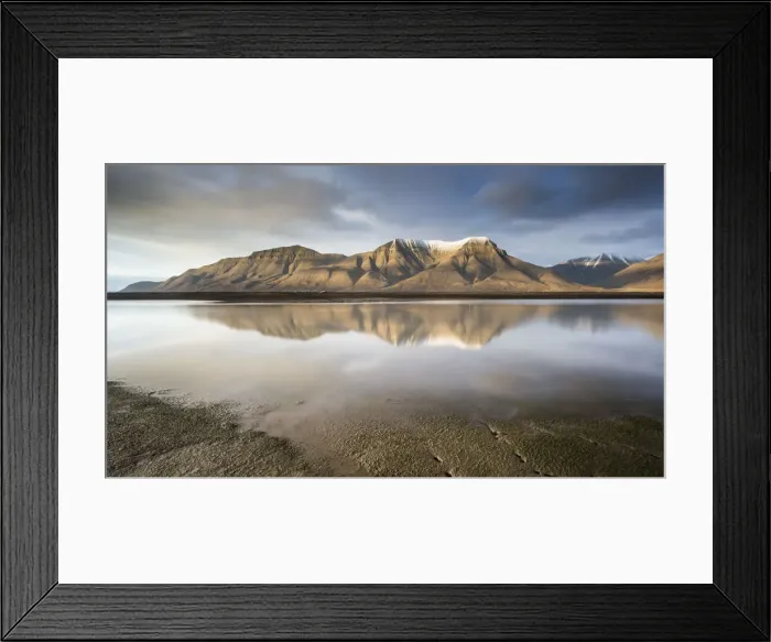 Framed Print : A sunset in late september in Adventdalen: the fjord in Spitsbergen where the arcitc