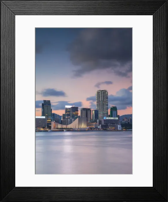 Framed Print : Tsim Sha Tsui skyline at sunset, Kowloon, Hong Kong Framed Print : Tsim Sha Tsui skyline at sunset, Kowloon, Hong Kong