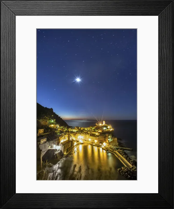 Framed Print : Vernazza under the moonlight in a starry winter night, Cinque Terre National Parc Framed Print : Vernazza under the moonlight in a starry winter night, Cinque Terre National Parc