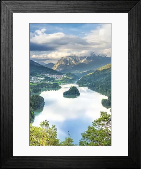 Framed Print : Pieve di Cadore, province of Belluno, Veneto, Italy. The Lake di Centro Cadore Framed Print : Pieve di Cadore, province of Belluno, Veneto, Italy. The Lake di Centro Cadore