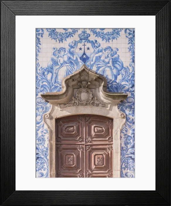 Framed Print : The blue and white tiles of the Igreja do Carmo in Porto. Oporto city, Porto district Framed Print : The blue and white tiles of the Igreja do Carmo in Porto. Oporto city, Porto district