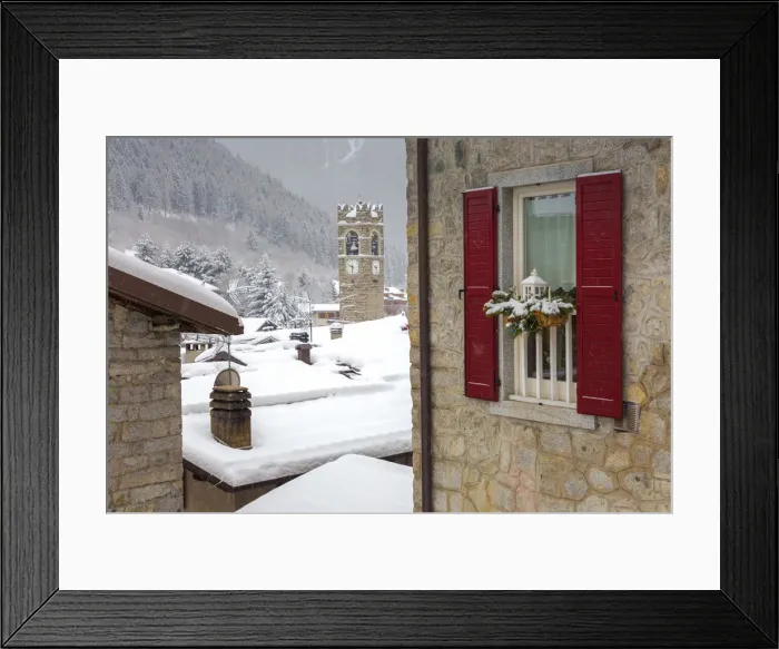 Framed Print : Ponte di Legno under a snowfall, Lombardy district, Brescia province, Italy Framed Print : Ponte di Legno under a snowfall, Lombardy district, Brescia province, Italy