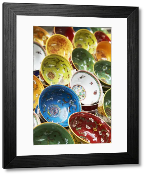 Framed Print : Colourful Chinese bowls on market stall on Upper Lascar Row (Cat Street), Central Framed Print : Colourful Chinese bowls on market stall on Upper Lascar Row (Cat Street), Central