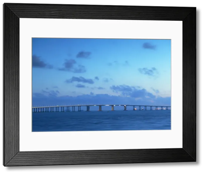 Framed Print : Hong Kong-Zhuhai-Macau Bridge at sunset, Lantau Island, Hong Kong Framed Print : Hong Kong-Zhuhai-Macau Bridge at sunset, Lantau Island, Hong Kong