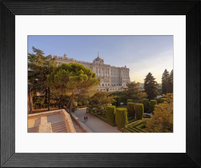 Framed Print : Palacio Real (Royal Palace) and Jardines de Sabatini (Sabatini Gardens) at sunset Framed Print : Palacio Real (Royal Palace) and Jardines de Sabatini (Sabatini Gardens) at sunset