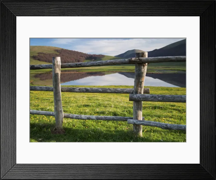 Framed Print : Mountain lake near Monti Sibillini, Umbria, Italy Framed Print : Mountain lake near Monti Sibillini, Umbria, Italy
