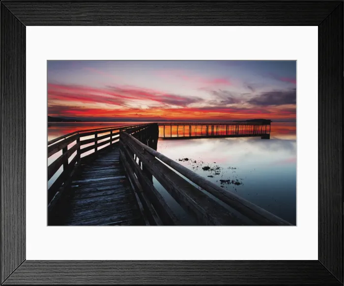 Framed Print : Pier on Lake Trasimeno, Umbria, Italy Framed Print : Pier on Lake Trasimeno, Umbria, Italy