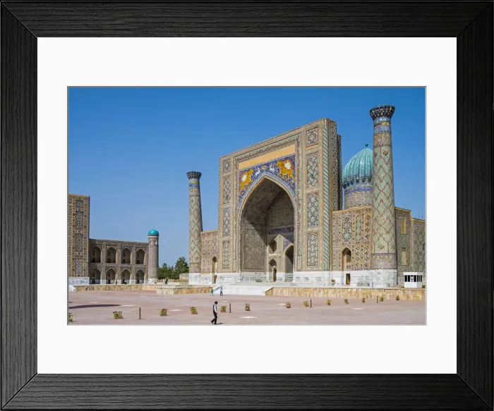 Framed Print : Registan Square, Samarkand, Uzbekistan, Central Asia. Sher Dor madrasah Framed Print : Registan Square, Samarkand, Uzbekistan, Central Asia. Sher Dor madrasah