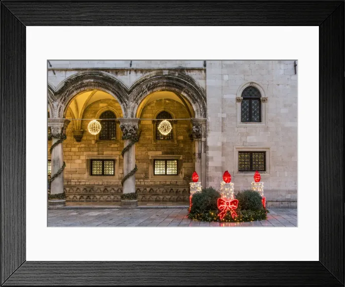 Framed Print : Rectors Palace adorned with Christmas lights and decorations, Dubrovnik, Croatia Framed Print : Rectors Palace adorned with Christmas lights and decorations, Dubrovnik, Croatia