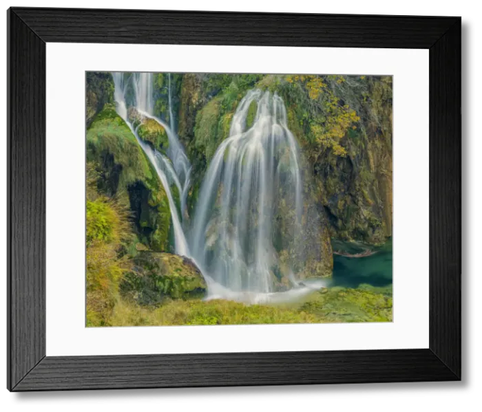 Framed Print : Waterfall in Plitvice National Park, Croatia Framed Print : Waterfall in Plitvice National Park, Croatia