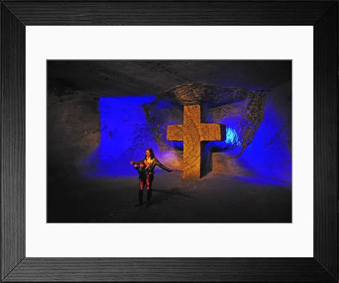 Framed Print : Woman and child posing for a photo at the Salt Cathedral of Zipaquira, Colombia, South Framed Print : Woman and child posing for a photo at the Salt Cathedral of Zipaquira, Colombia, South