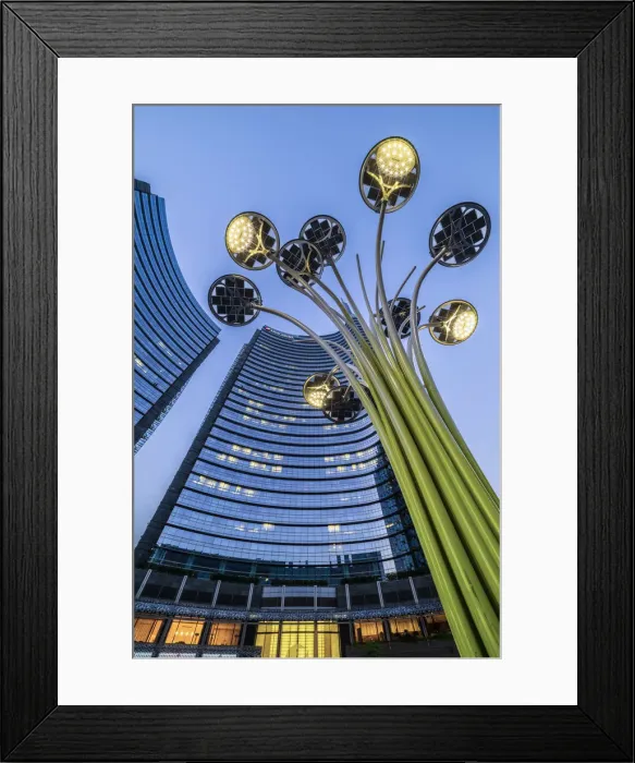Framed Print : Milan, Lombardy, Italy. Gae Aulenti Square with iconic streetlights Framed Print : Milan, Lombardy, Italy. Gae Aulenti Square with iconic streetlights