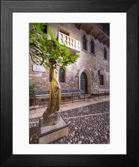 Framed Print : Verona, Veneto, Italy. House of Juliet by night