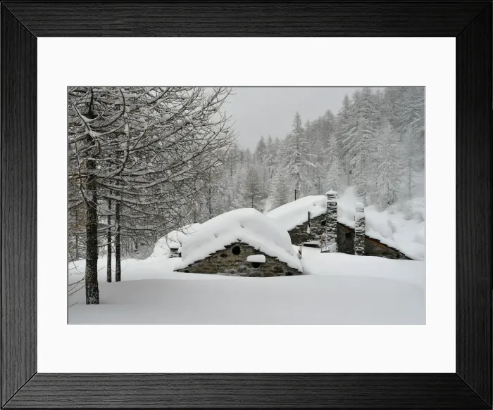 Framed Print : Chalet, mountain village covered by snow, Close to Ceresole Reale, Piedmont, Italy