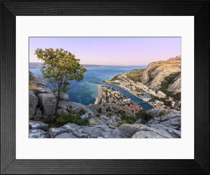 Framed Print : Elevated view of Omis and the Cetina river canyon, Dalmatia, Adriatic Coast, Croatia