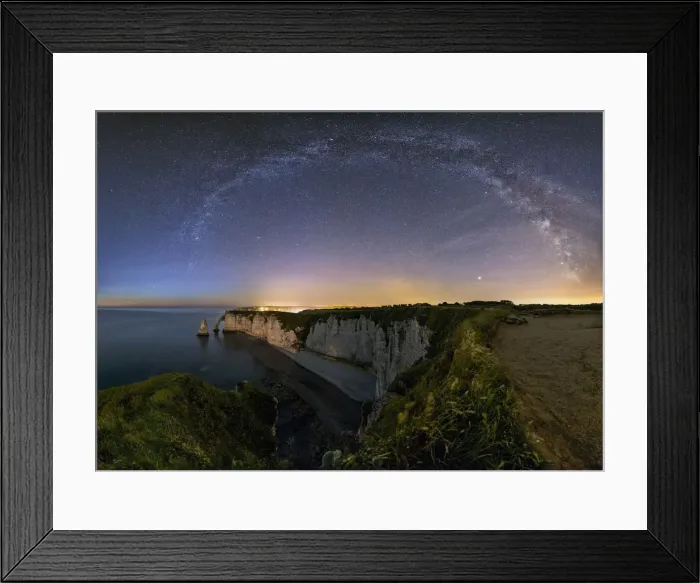 Framed Print : Milkyway at Etretat, Octeville sur Mer, Le Havre, Seine Maritime, Normandy, France