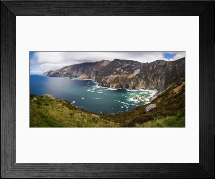 Framed Print : Clouds rushing over Slieve League, Ulster, Donegal, Ireland, Northern Europe