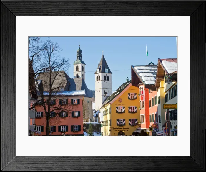 Framed Print : View of the alpin town of Kitzbuhel, Austria Framed Print : View of the alpin town of Kitzbuhel, Austria