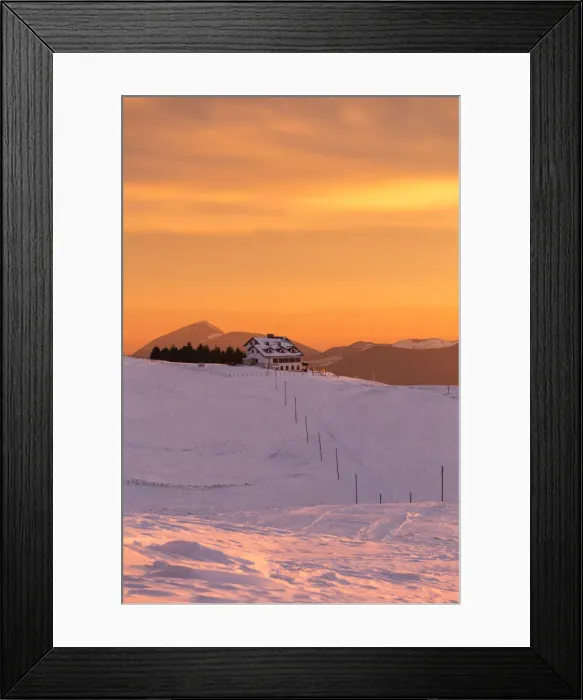 Framed Print : View of the Magnolini refuge during a winter sunset from Monte Pora, Val Seriana Framed Print : View of the Magnolini refuge during a winter sunset from Monte Pora, Val Seriana