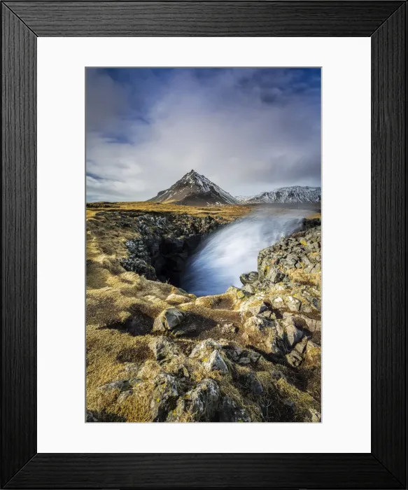 Framed Print : Water spry from a cave, Arnarstapi, Snaefellsnes Peninsula, Iceland, Northern Europe Framed Print : Water spry from a cave, Arnarstapi, Snaefellsnes Peninsula, Iceland, Northern Europe