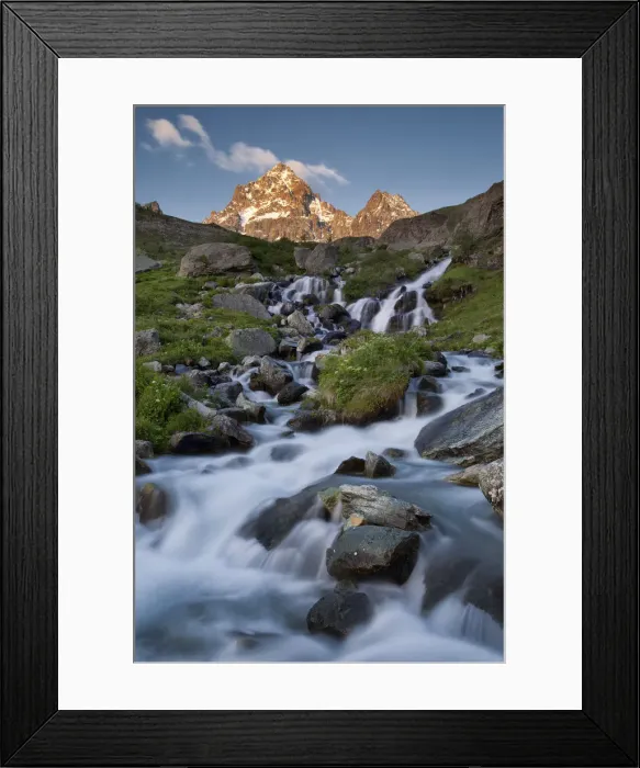 Framed Print : Monviso, Po Valley, Cuneo, Piedmont, Italy, Europe. Sunrise on the Queens Plain Framed Print : Monviso, Po Valley, Cuneo, Piedmont, Italy, Europe. Sunrise on the Queens Plain