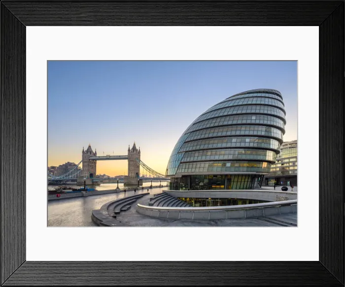 Framed Print : United Kingdom, England, London. London City Hall designed by architecht Norman Foster Framed Print : United Kingdom, England, London. London City Hall designed by architecht Norman Foster