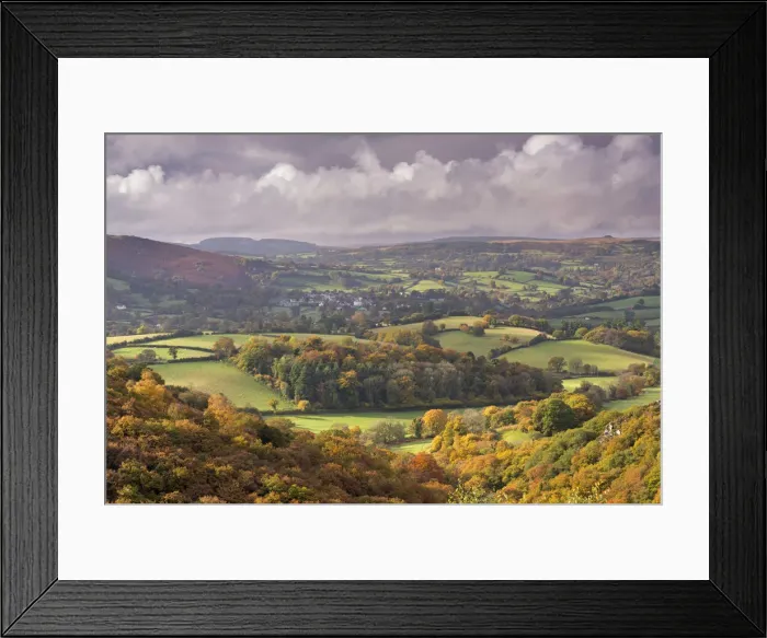 Framed Print : Beautiful autumn colours over the rolling countryside of Dartmoor National Park, Devon Framed Print : Beautiful autumn colours over the rolling countryside of Dartmoor National Park, Devon